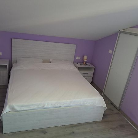 Apartman Vidas Palit Exterior foto