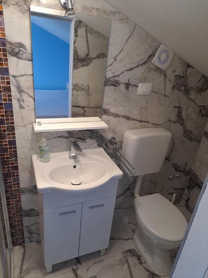 Apartman Vidas Palit Exterior foto